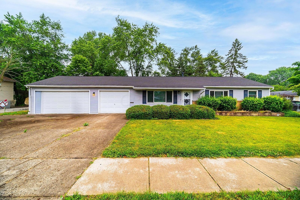 4404 Dundee Ave, Columbus, OH 43227 - photo 1