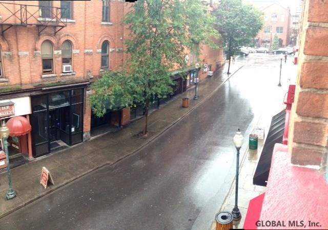 9 Caroline St, Saratoga Springs, NY 12866 - photo 1