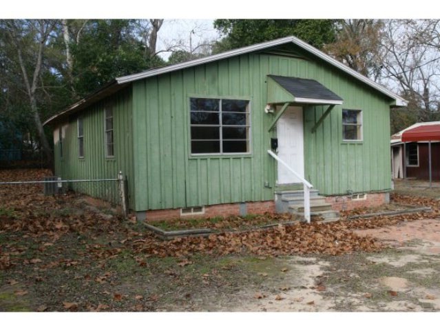 820 Wells St, Nacogdoches, TX 75964 - photo 1