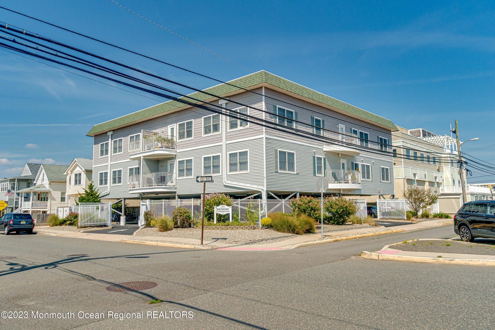 202 Webster Ave Unit 3-1