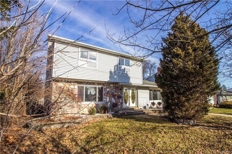 EXTERIORS (3 of 9).jpg