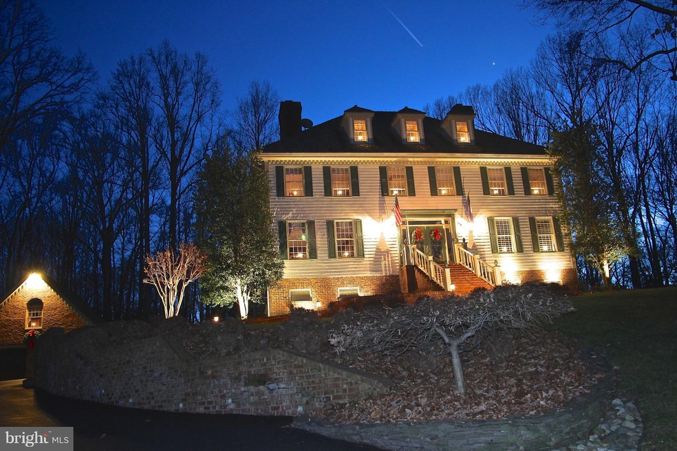 12415 Fairfax Station Rd, Clifton, VA 20124 - photo 1