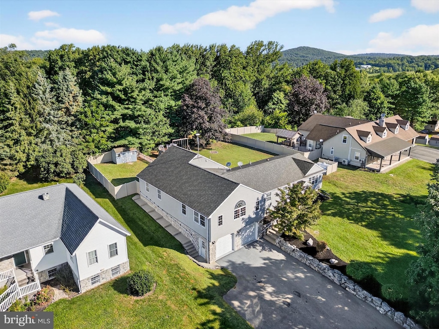 1260 Cider Press Rd, Manheim, PA 17545 - photo 1