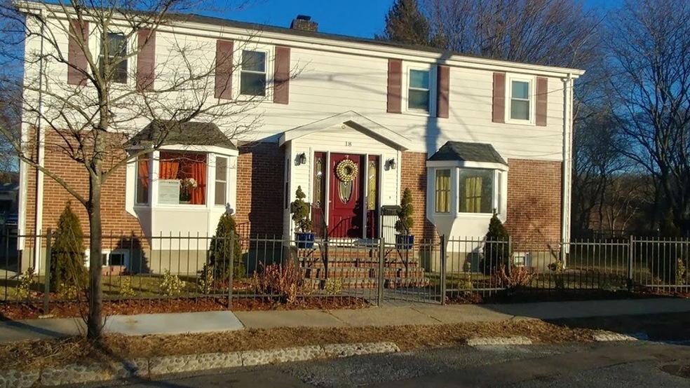 18 Meadowbank Ave unit 2, Mattapan, MA 02126 - photo 1