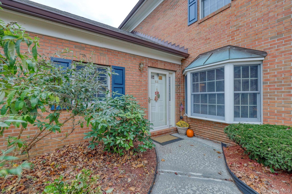 64 High Point Cir unit 64, Newburgh, NY 12550 - photo 1