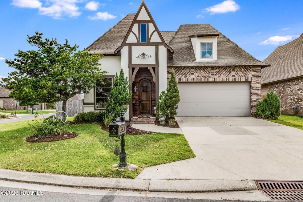 406 Old Cypress-19