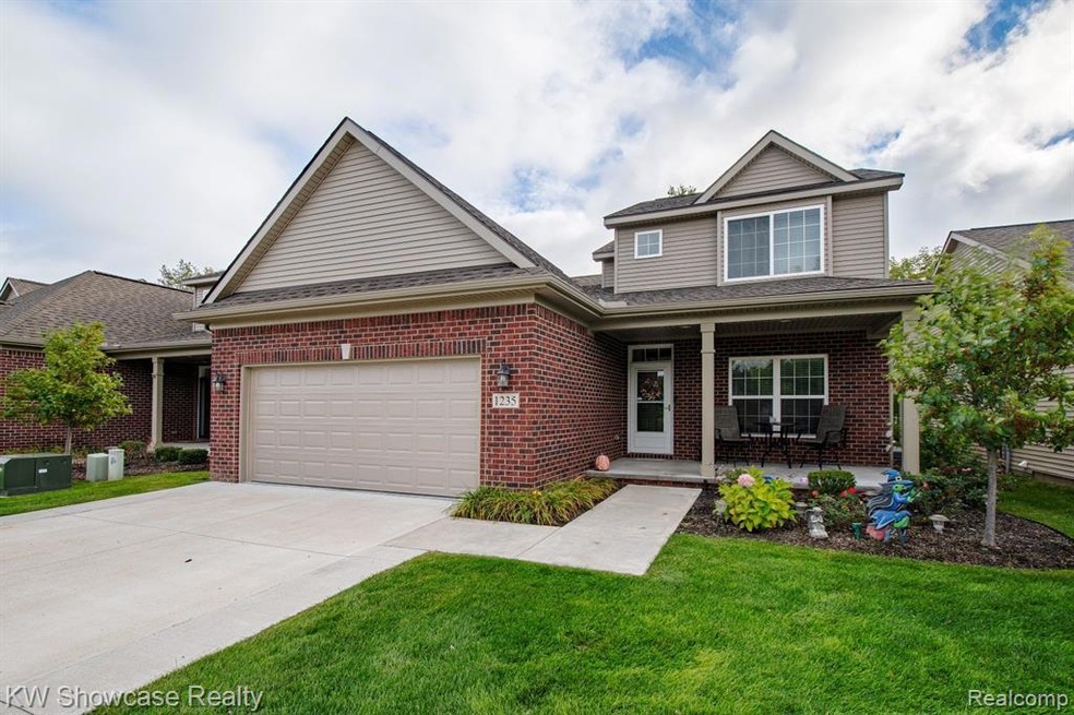 Sold $379,000 • Co-Listing Agent