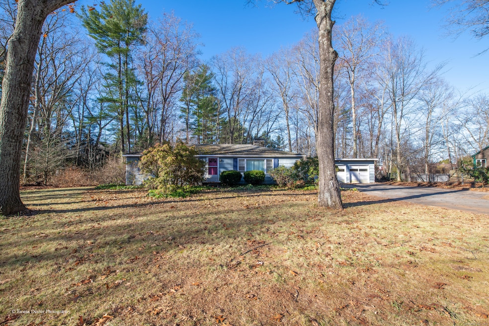 12 Beech St, Woodstock, CT 06281 - photo 1