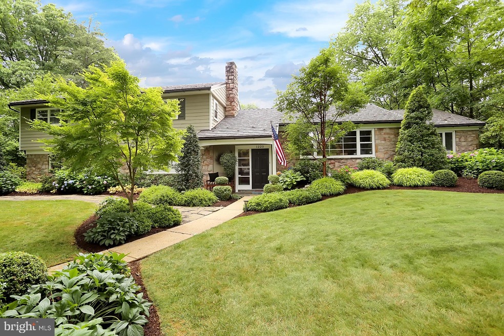 1223 Old Mill Rd, Reading, PA 19610 - photo 1