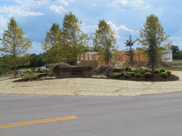 1185 Craig Crossing Rd, Winchester, KY 40391 - photo 1