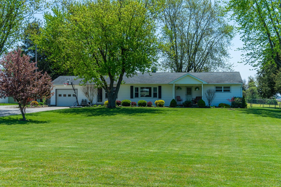 9490 County Road 33a, Wapakoneta, OH 45895 - photo 1