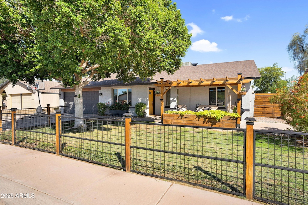 5727 S Siesta Ln, Tempe, AZ 85283 - photo 1