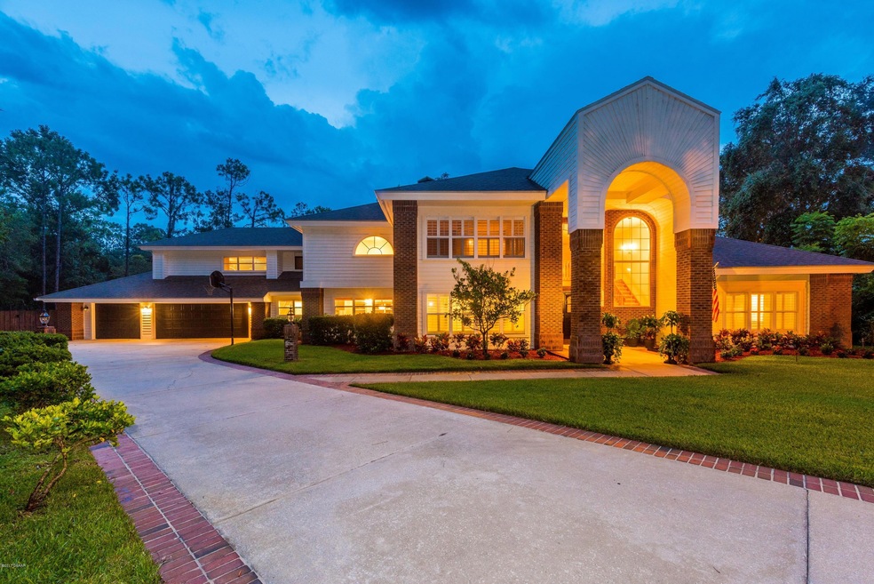 6 Cross Creek Way
