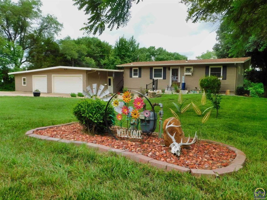 8029 SW 61st St unit Stop D, Topeka, KS 66610 - photo 1