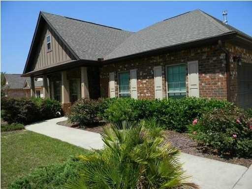 147 Hawthorne Cir, Fairhope, AL 36532 - photo 1