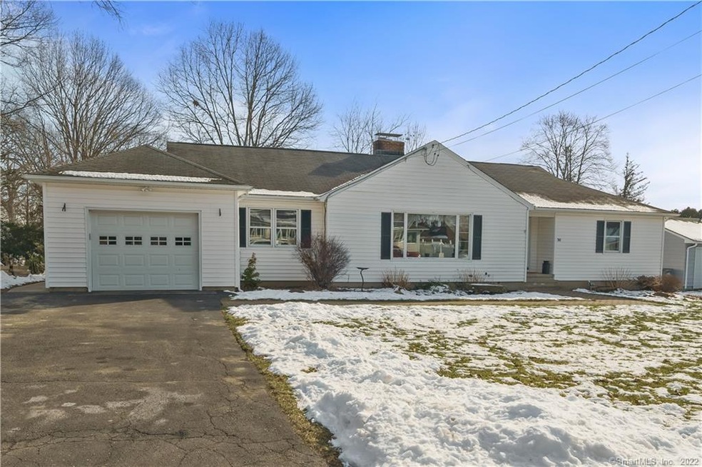 30 Casper Ct, Naugatuck, CT 06770 - photo 1