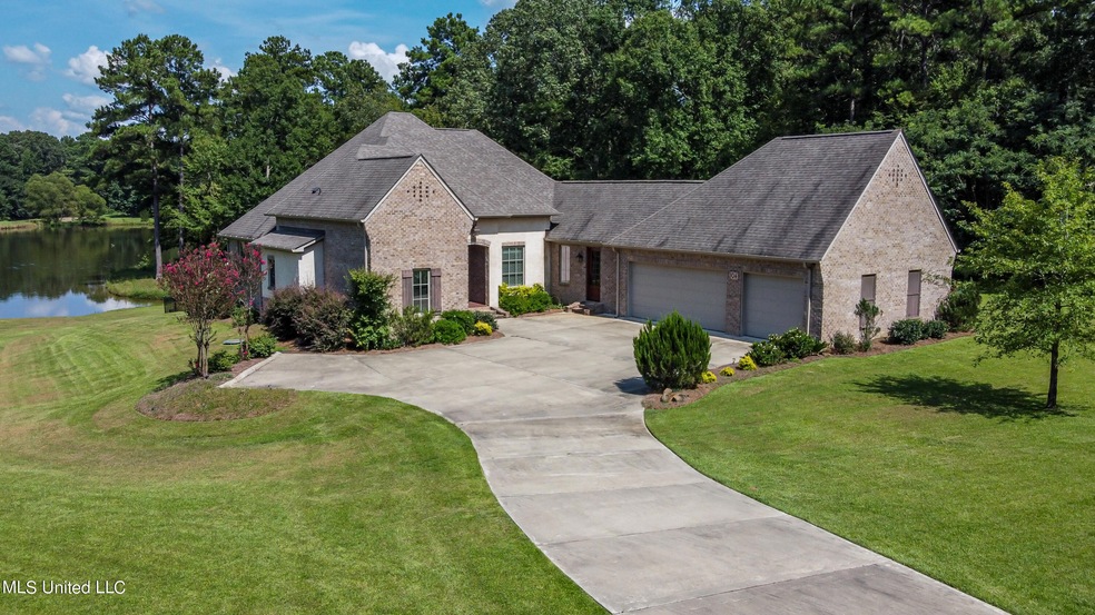 104 Livingston Cove, Madison, MS 39110 - photo 1