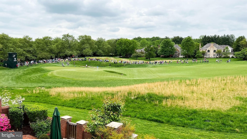 9473 Turnberry Dr, Potomac, MD 20854 - photo 1