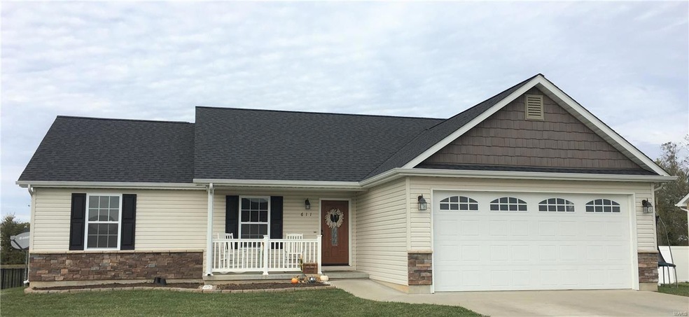 611 Ridge Haven, Farmington, MO 63640 - photo 1