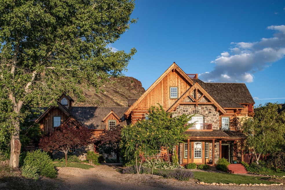 1385 W Gunlock Rd Veyo UT-002-068-1385Gu