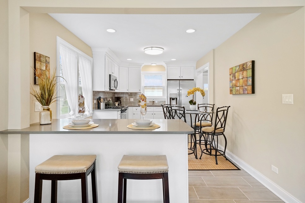 1106 Westchester Blvd, Westchester, IL 60154 - photo 1