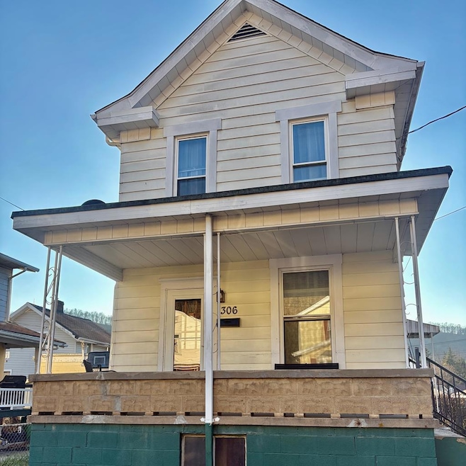 306 Jones St, Wheeling, WV 26003 - photo 1