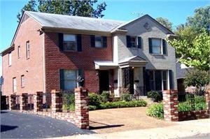 GREAT DUPLEX IN HISTORICAL NEIGHBORHOOD