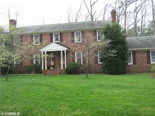 Exterior Front - Georgous  Bridk Two Story Colonia