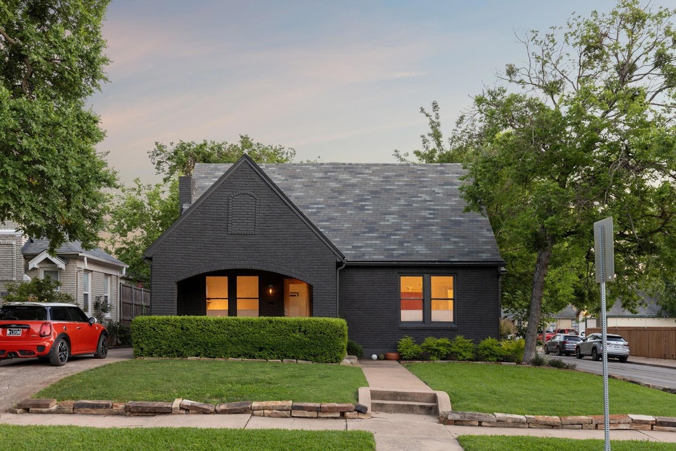 5202 Goodwin Ave, Dallas, TX 75206 - photo 1