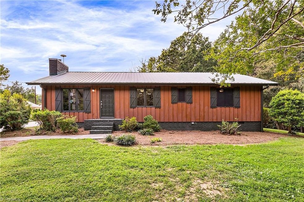 5506 Rutgers Rd, Greensboro, NC 27407 - photo 1