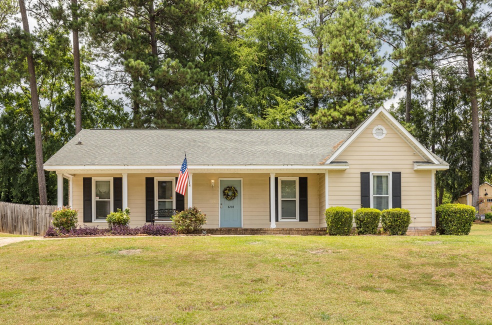 4207FairfieldCir-01
