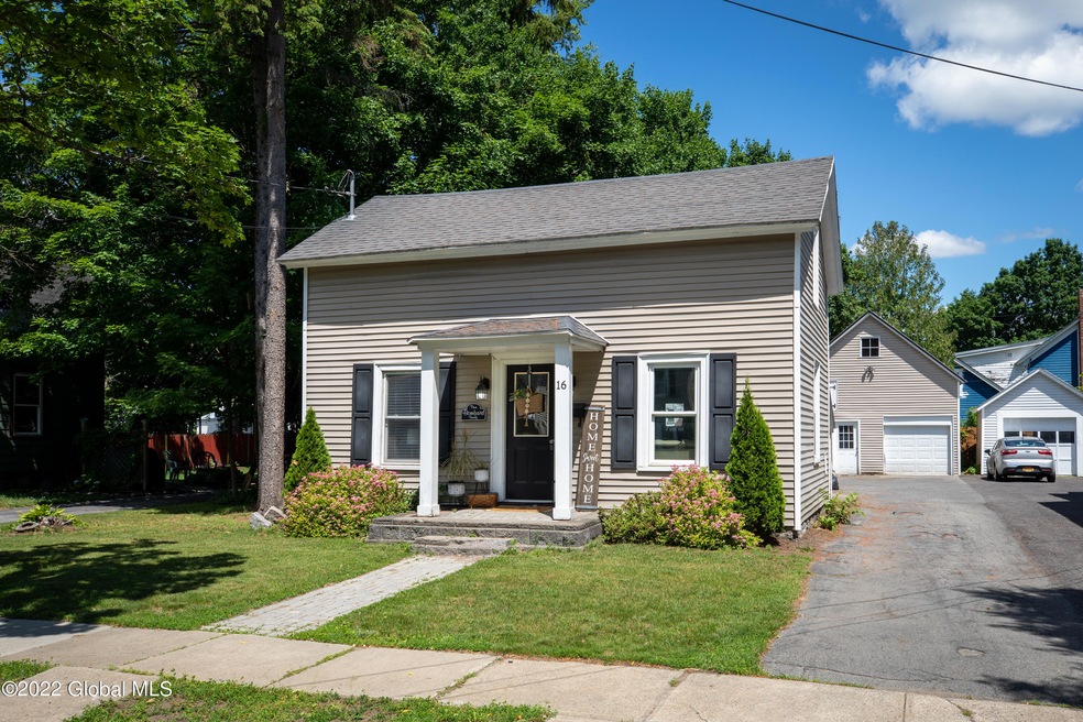 16 Lexington Ave, Glens Falls, NY 12801 - photo 1