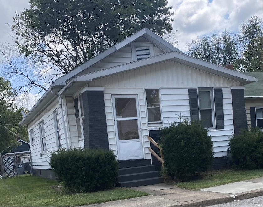 1112 S Harlan Ave, Evansville, IN 47714 - photo 1