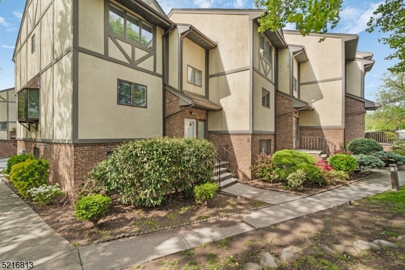 465 Colfax Ave unit 4, Clifton, NJ 07013 - photo 1