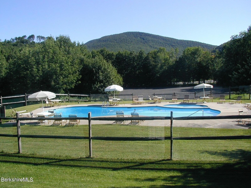 Country Village Pool
