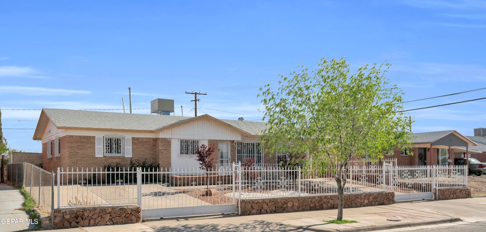 302 Cullen Ave, El Paso, TX 79915 - photo 1