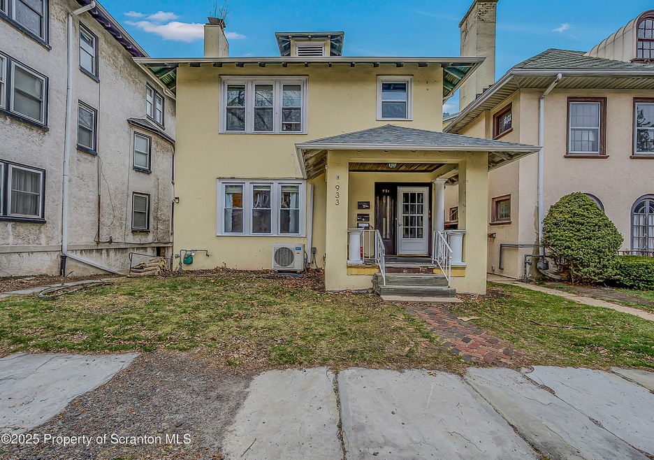 933 Clay Ave, Scranton, PA 18510 - photo 1