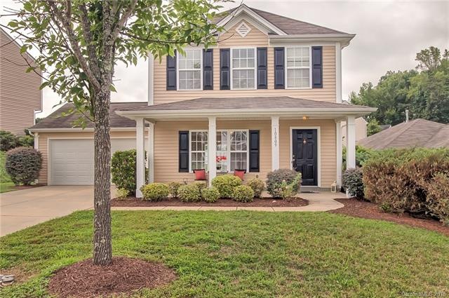 Welcome to this adorable home in The Farms at Rive