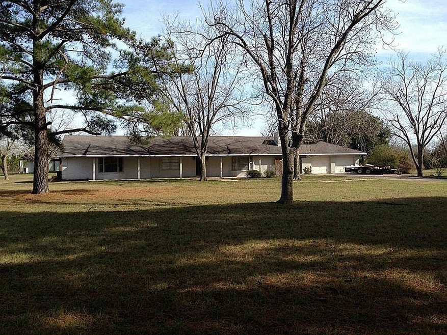 17310 Mathis Rd, Waller, TX 77484 - photo 1
