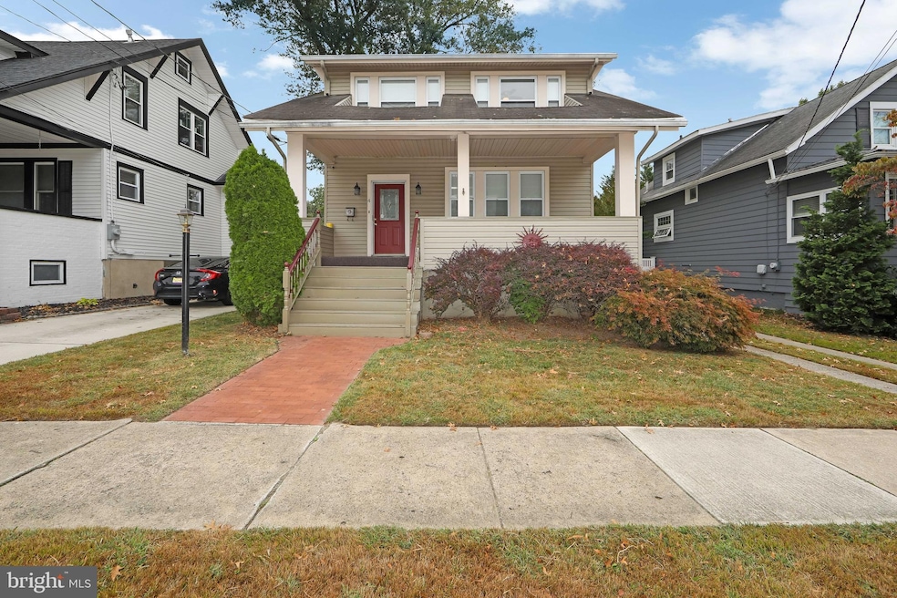 4 Ogden Ave, Collingswood, NJ 08108 - photo 1