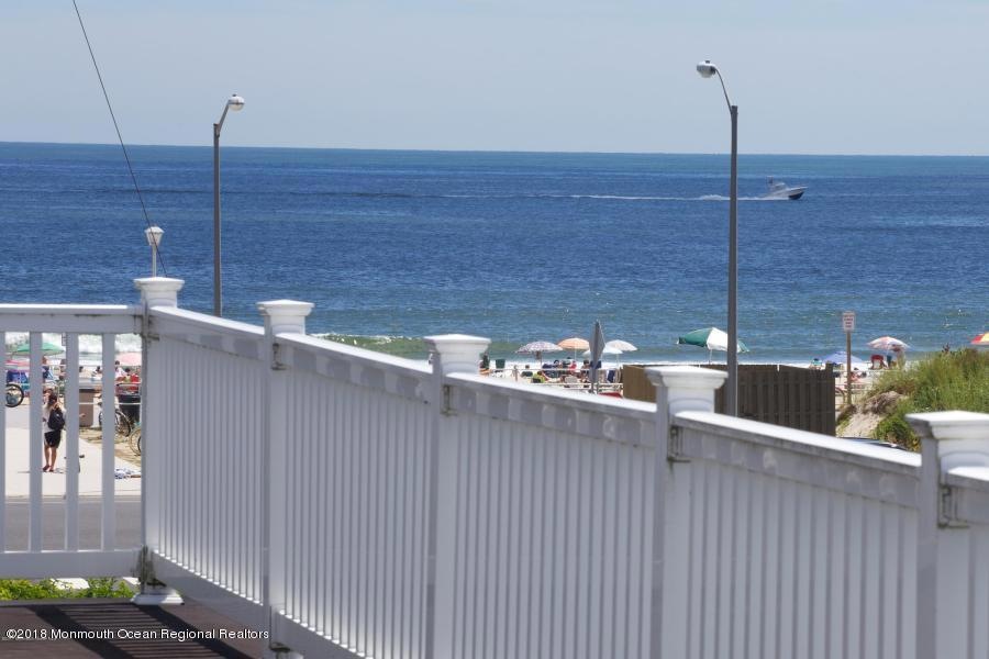 10 Tuttle Ave., SL Oceanviews
