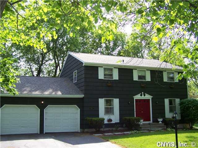 Exterior Front. WELCOME HOME to Lynwood Lane. Don 