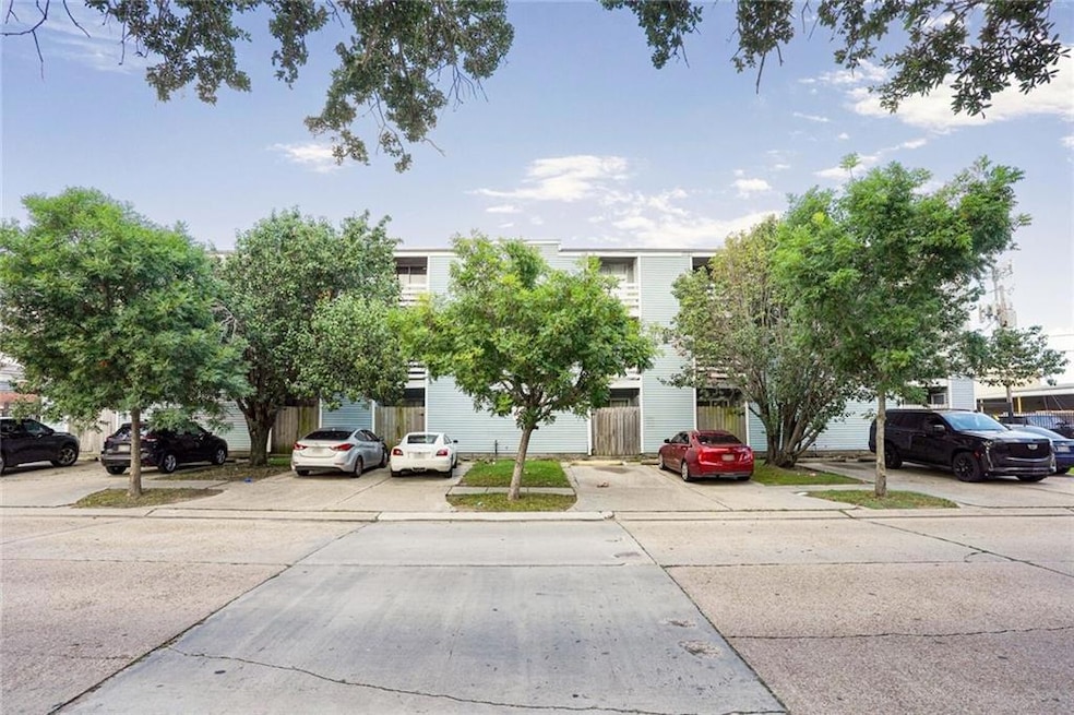 Cimarron Court Condos