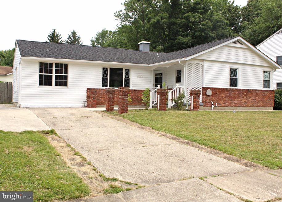 221 Doncaster Rd, Joppa, MD 21085 - photo 1