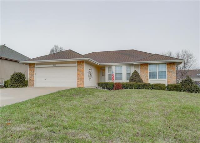 1102 Camelot Dr, Raymore, MO 64083 - photo 1