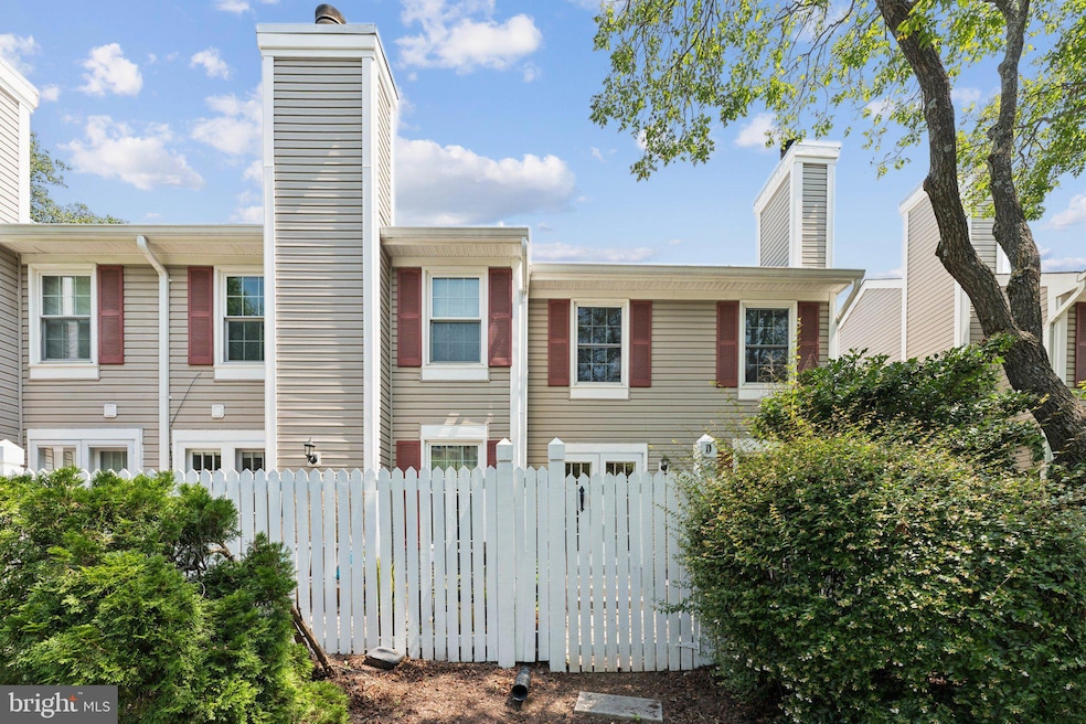 2917 D S Woodstock St 4 unit 4, Arlington, VA 22206 - photo 1