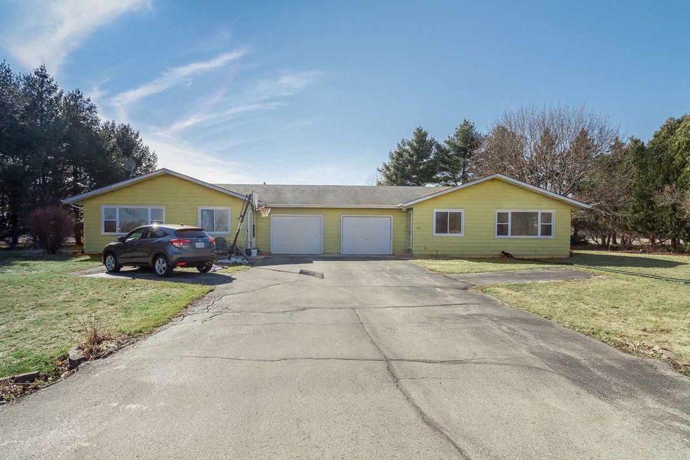 1665-1667 Hook Island Rd, Dunn, WI 53575 - photo 1