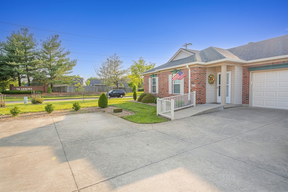 2052 Viola Gardens, Owensboro, KY 42303 - photo 1