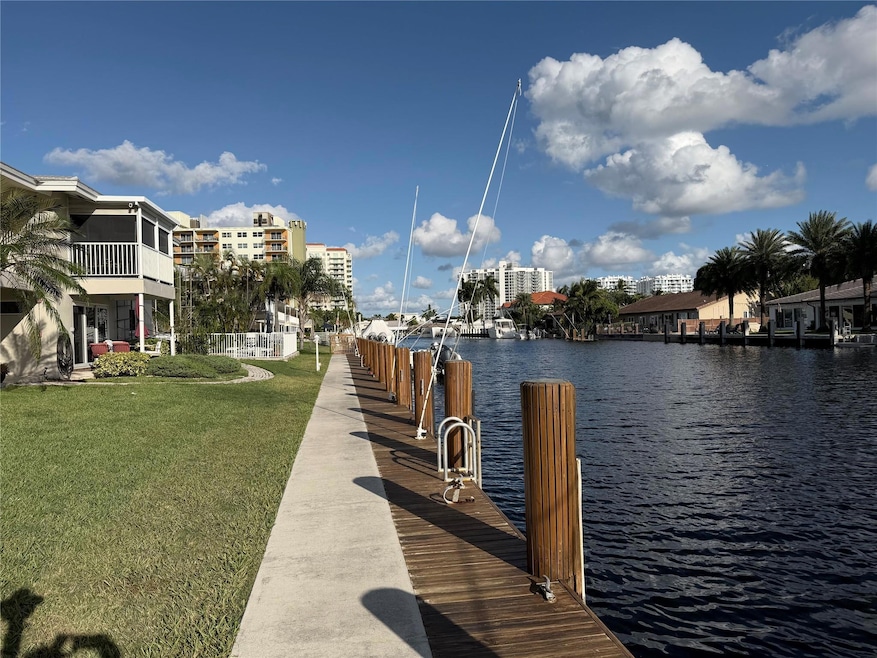 2850 NE 30th St unit 1, Fort Lauderdale, FL 33306 - photo 1