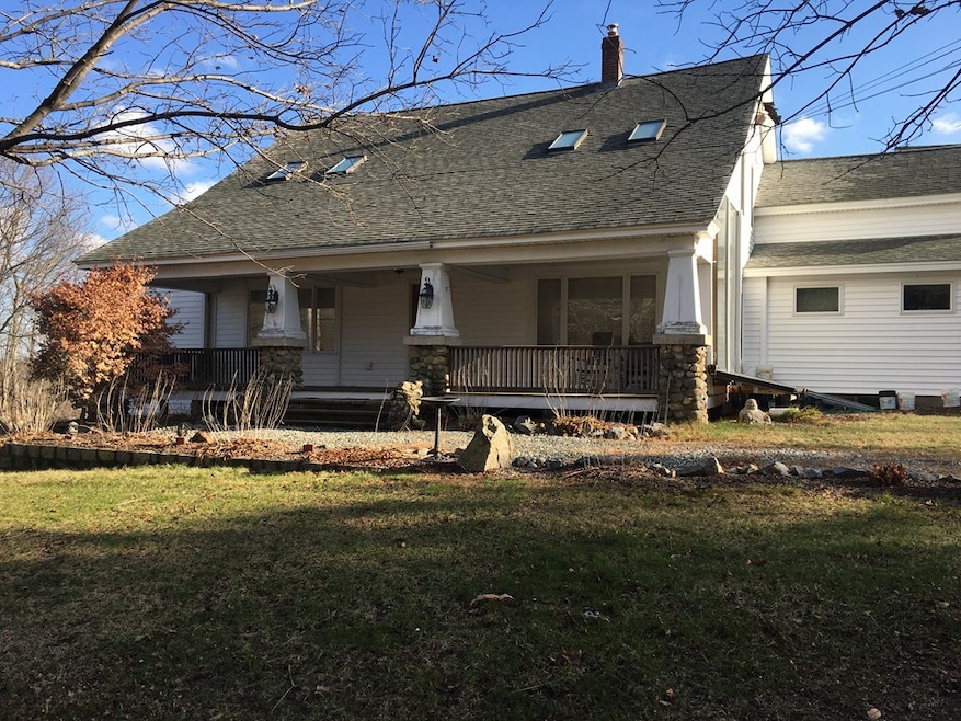 1167 S Main St, Bellingham, MA 02019 - photo 1
